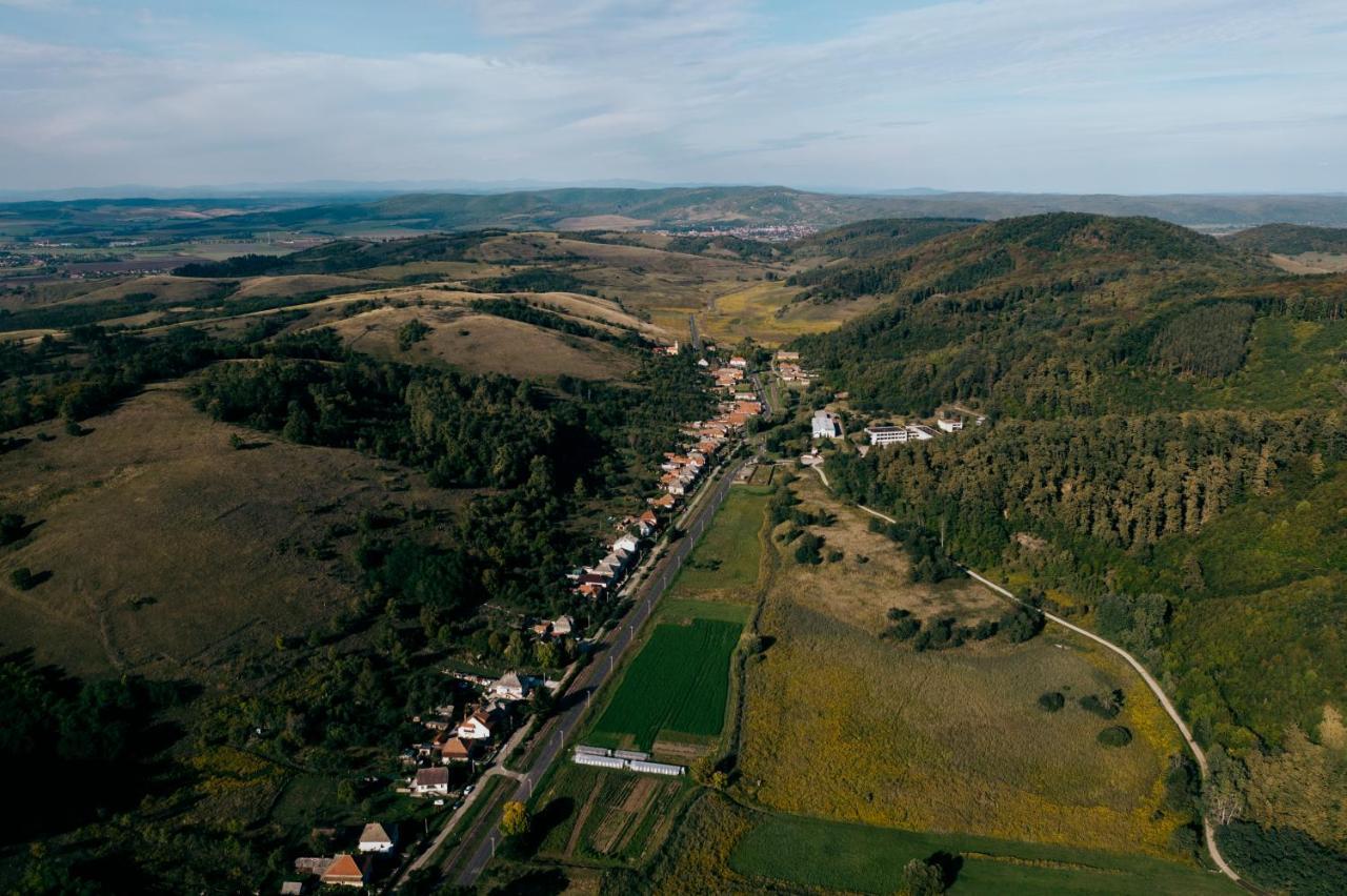 Videki Vendeghaz A Buekkben, Pezsgofuerdovel. Apartment Kirald Bagian luar foto